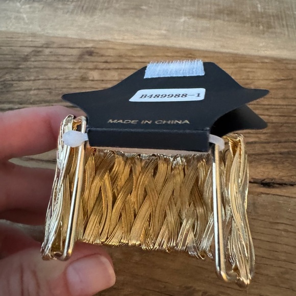NEW NOir Gold Weave Cuff Bracelet ~ BEAUTIFUL 😍 Noir - Picture 4 of 5